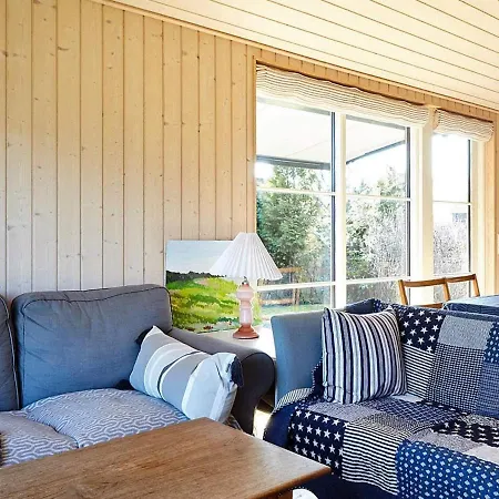 Hotel 4 Person In 3*